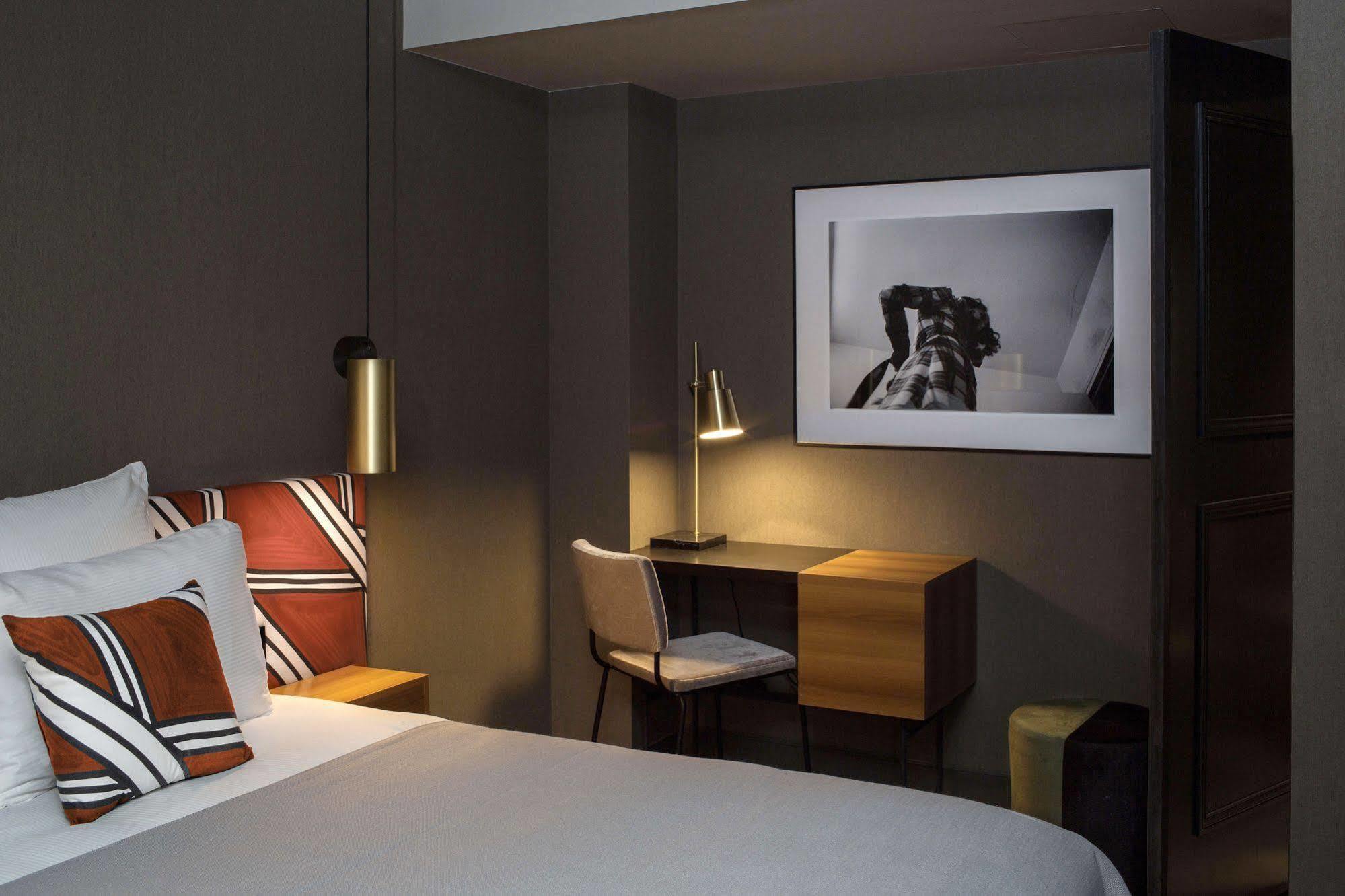 Louvre Piemont Hotel Paris