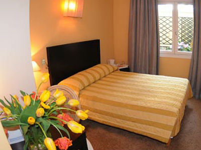 Louvre Piemont Hotel Paris